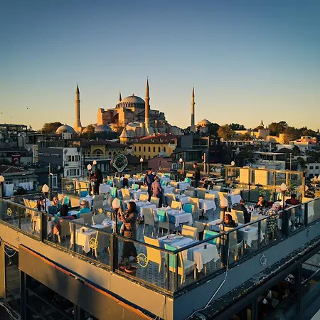 The Byzantium & Hotel 4*