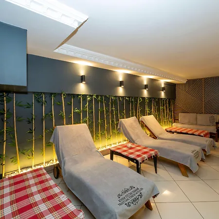 The Byzantium & Hotel 4*